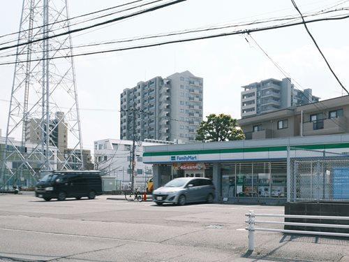 ファミリーマート相模原古淵店 350m