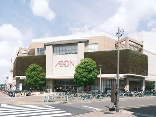 イオン大和店 990m