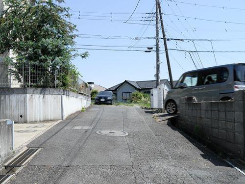 前面道路（撮影 2026.05）