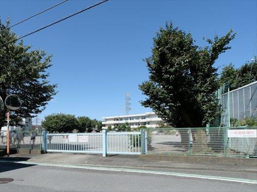 相模原市立淵野辺東小学校 590m