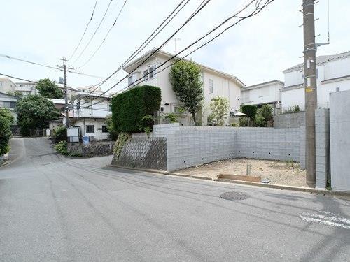 前面道路（撮影 2026.05）