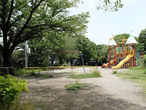 金井遊歩公園 830m