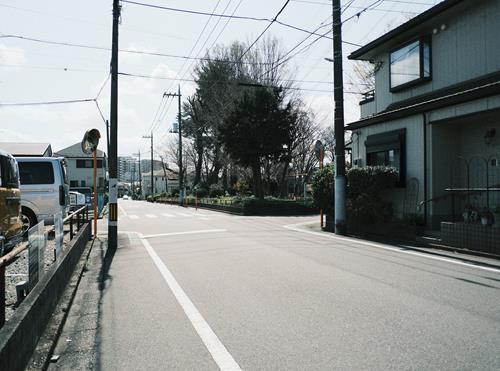 前面道路（撮影 2026.03）