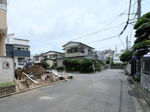 前面道路（撮影 2026.06）