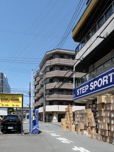 前面道路（撮影 2026.08）
