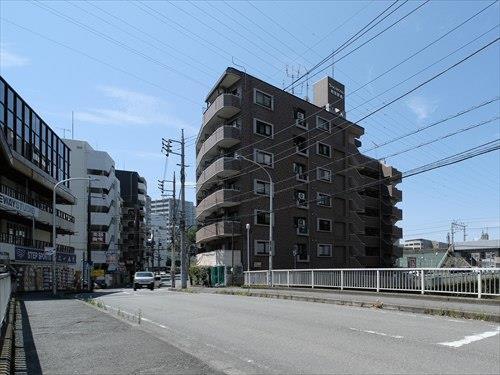 前面道路（撮影 2026.08）
