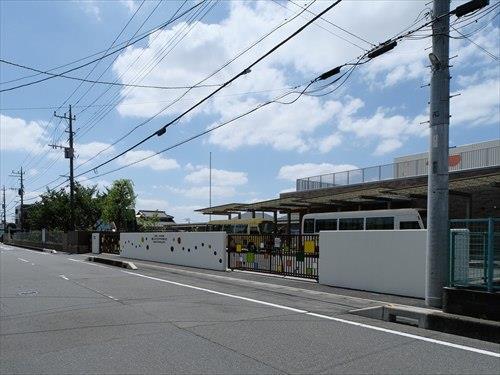 幼稚園型認定こども園やなぎ幼稚園530m