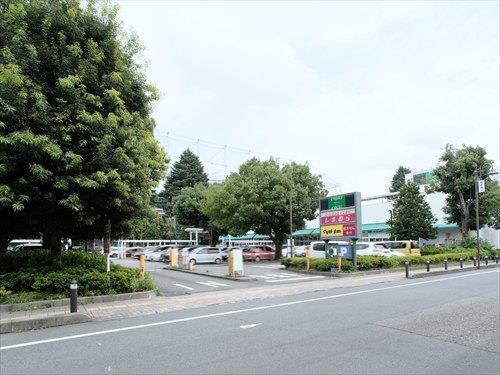 FOKショッピングセンター 1190m FOKショッピングセンター 1190m