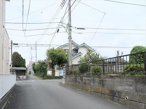 前面道路(撮影 2026.08) 前面道路(撮影 2026.08)