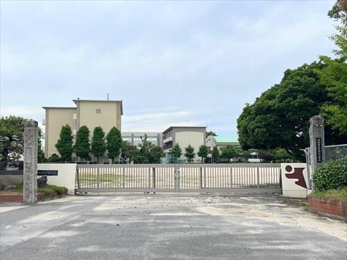 岡崎市立矢作西小学校まで780m