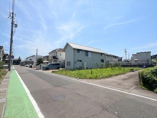 前面道路東側交差点付近-1