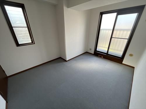 洋室（約5.5帖）