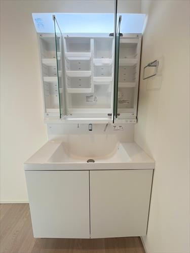 シャワー水栓付き洗面化粧台