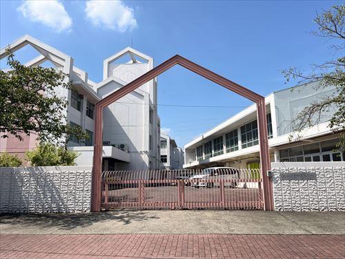 清須市立桃栄小学校まで1120m