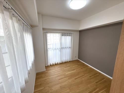 洋室（約6帖）２