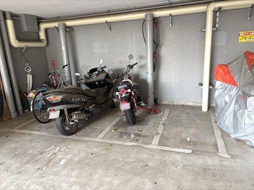バイク置き場