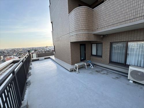 ルーフバルコニー