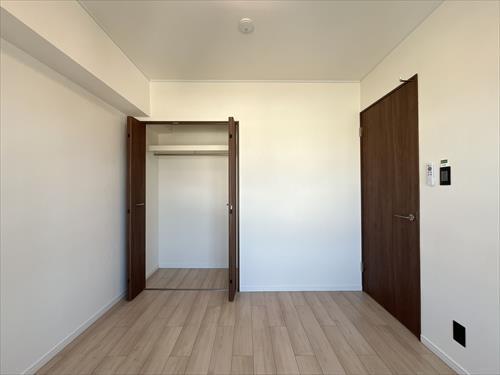 洋室約4.8帖①-2