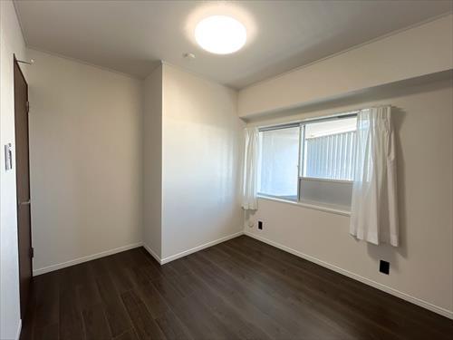 洋室約4.8帖②-2