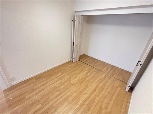 洋室（約4.5帖）