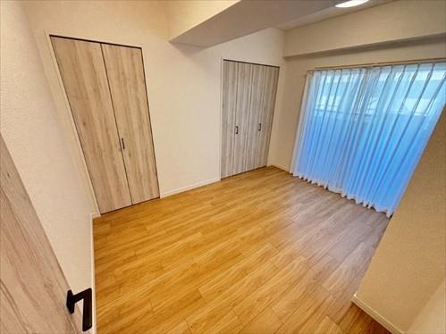 洋室（約5.6帖）