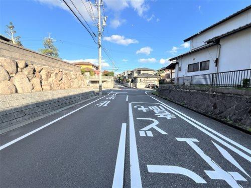 前面道路（北側）