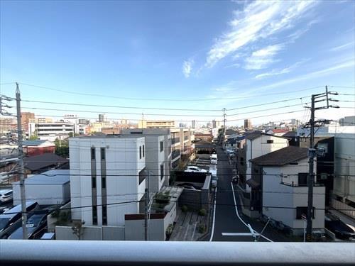 東側バルコニーからの眺望
