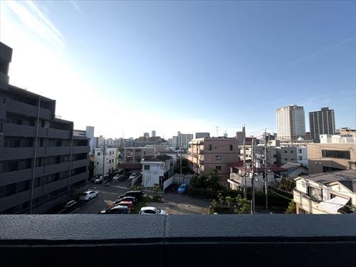 西側バルコニーからの眺望