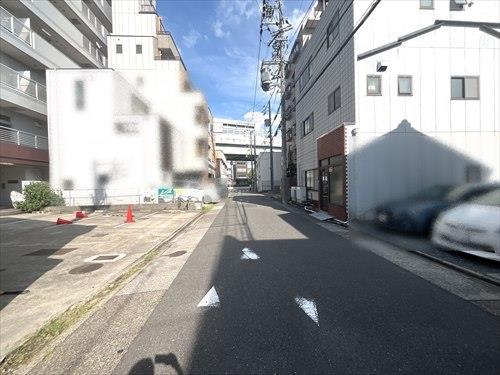 南西側前面道路