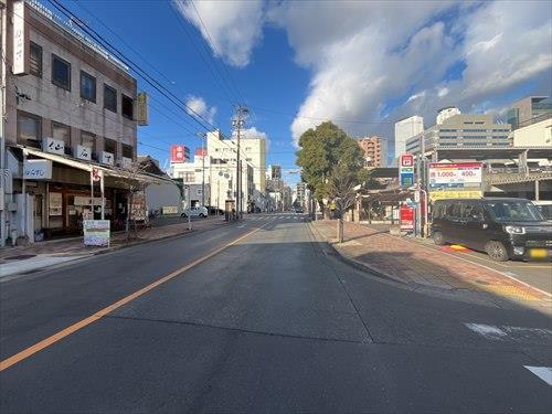 東側前面道路１