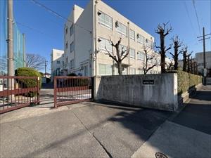 名古屋市立西中島小学校まで260m 名古屋市立西中島小学校まで260m