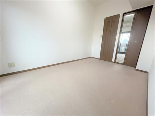 南側洋室（約6.0帖）1