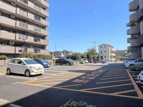 駐車場(敷地西側)-1