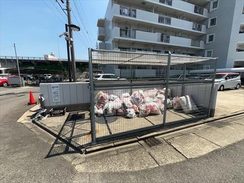 ゴミ捨て場