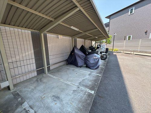 バイク置き場