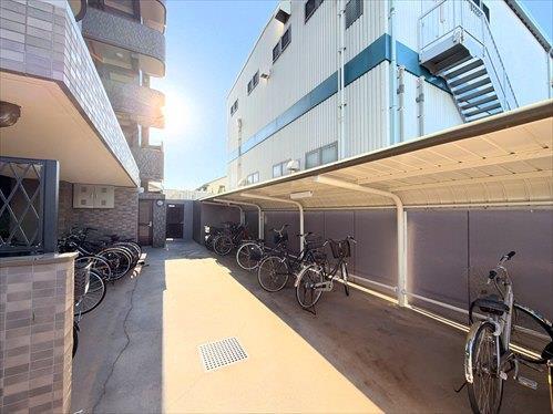 駐輪場