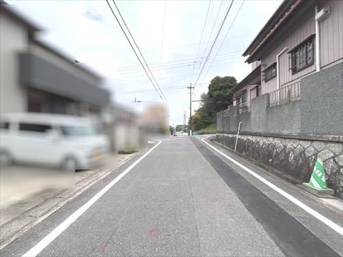 北側接道道路（2026年10月撮影）