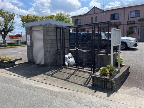 プロパン庫・ごみ置場