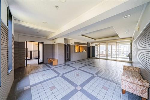 エントランス　ホール