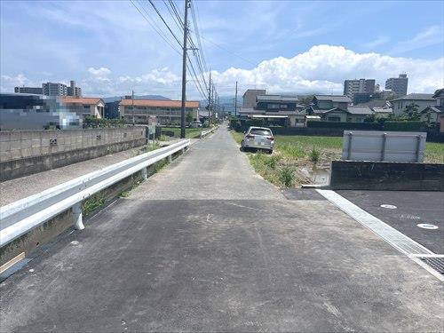 前面道路（南側方向）