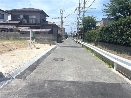 前面道路（北側方向）