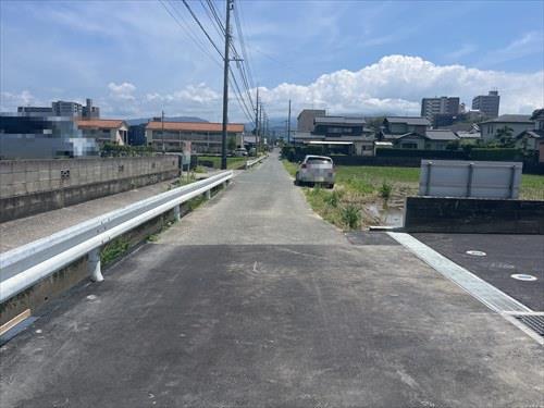 前面道路（南側方向）