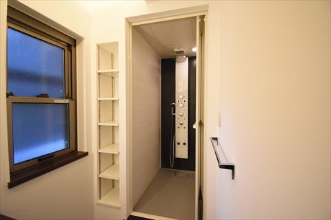 シャワールーム