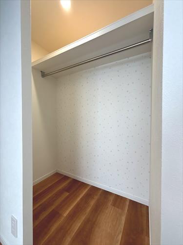 北東側洋室ウォークインクローゼット