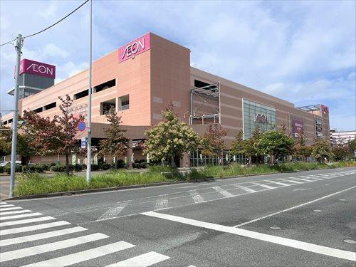 イオンモール福岡伊都本館まで800ｍ