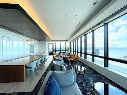 スカイラウンジ