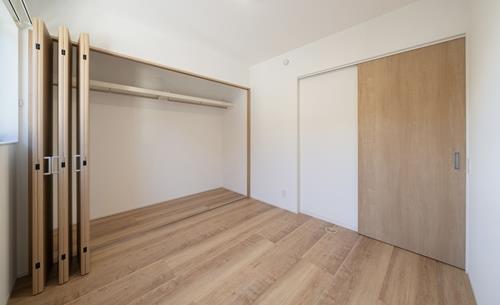2階洋室約4.5帖の収納