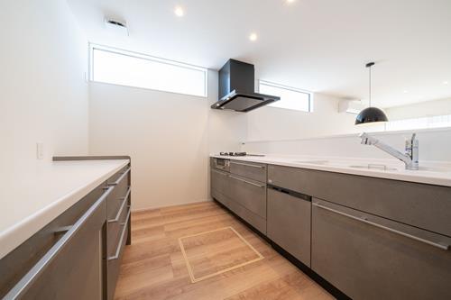 キッチン、カップボード