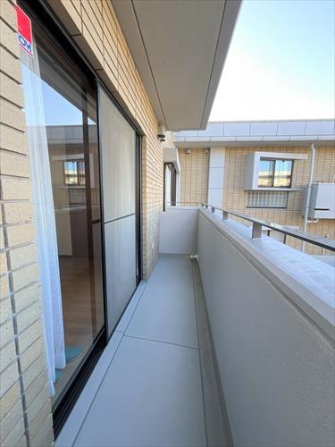 北側サービスバルコニー