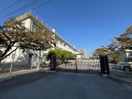 東吉塚小学校まで200ｍ